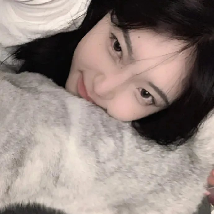 荒岛美女